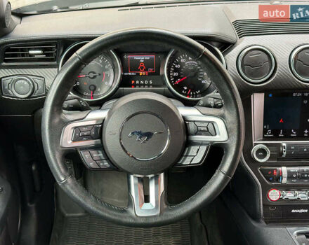 Черный Форд Мустанг, объемом двигателя 2.3 л и пробегом 22 тыс. км за 28990 $, фото 24 на Automoto.ua