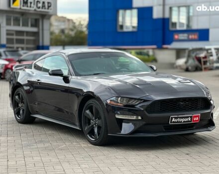 Черный Форд Мустанг, объемом двигателя 2.3 л и пробегом 22 тыс. км за 28940 $, фото 2 на Automoto.ua