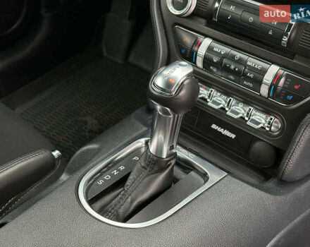 Черный Форд Мустанг, объемом двигателя 2.3 л и пробегом 22 тыс. км за 28990 $, фото 20 на Automoto.ua