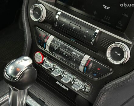 Черный Форд Мустанг, объемом двигателя 2.3 л и пробегом 22 тыс. км за 28940 $, фото 21 на Automoto.ua