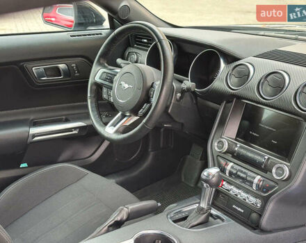 Черный Форд Мустанг, объемом двигателя 2.3 л и пробегом 22 тыс. км за 28990 $, фото 27 на Automoto.ua