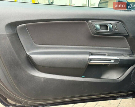 Черный Форд Мустанг, объемом двигателя 2.3 л и пробегом 22 тыс. км за 28990 $, фото 12 на Automoto.ua