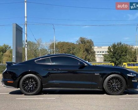 Черный Форд Мустанг, объемом двигателя 5.04 л и пробегом 1 тыс. км за 52000 $, фото 2 на Automoto.ua