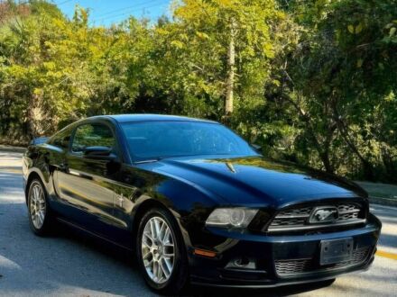 Черный Форд Мустанг, объемом двигателя 3.7 л и пробегом 87 тыс. км за 6300 $, фото 1 на Automoto.ua