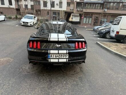 Черный Форд Мустанг, объемом двигателя 2.3 л и пробегом 150 тыс. км за 7499 $, фото 1 на Automoto.ua