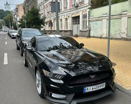 Черный Форд Мустанг, объемом двигателя 2.26 л и пробегом 110 тыс. км за 7000 $, фото 1 на Automoto.ua