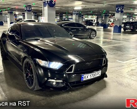 Черный Форд Мустанг, объемом двигателя 2.3 л и пробегом 13 тыс. км за 16000 $, фото 1 на Automoto.ua