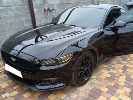 Черный Форд Мустанг, объемом двигателя 2.3 л и пробегом 75 тыс. км за 10700 $, фото 1 на Automoto.ua