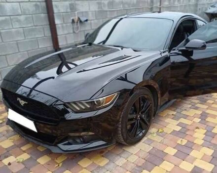 Черный Форд Мустанг, объемом двигателя 2.3 л и пробегом 75 тыс. км за 10700 $, фото 1 на Automoto.ua