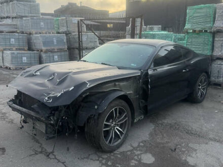 Черный Форд Мустанг, объемом двигателя 2.26 л и пробегом 193 тыс. км за 9000 $, фото 1 на Automoto.ua