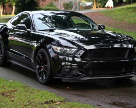 Черный Форд Мустанг, объемом двигателя 5 л и пробегом 71 тыс. км за 3900 $, фото 1 на Automoto.ua