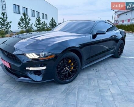 Черный Форд Мустанг, объемом двигателя 2.26 л и пробегом 168 тыс. км за 20700 $, фото 1 на Automoto.ua