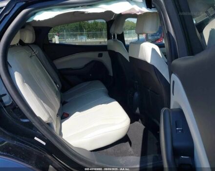 Фиолетовый Форд Мустанг, объемом двигателя 0 л и пробегом 104 тыс. км за 12400 $, фото 5 на Automoto.ua