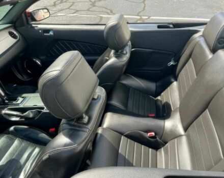 Красный Форд Мустанг, объемом двигателя 3.7 л и пробегом 86 тыс. км за 9800 $, фото 9 на Automoto.ua