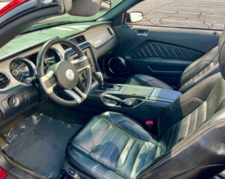 Красный Форд Мустанг, объемом двигателя 3.7 л и пробегом 86 тыс. км за 9800 $, фото 6 на Automoto.ua