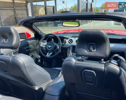 Красный Форд Мустанг, объемом двигателя 2.3 л и пробегом 235 тыс. км за 16900 $, фото 74 на Automoto.ua