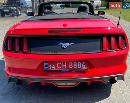 Красный Форд Мустанг, объемом двигателя 2.3 л и пробегом 235 тыс. км за 16900 $, фото 29 на Automoto.ua