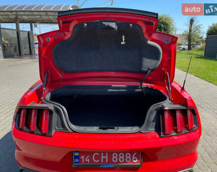Красный Форд Мустанг, объемом двигателя 2.3 л и пробегом 235 тыс. км за 16900 $, фото 30 на Automoto.ua