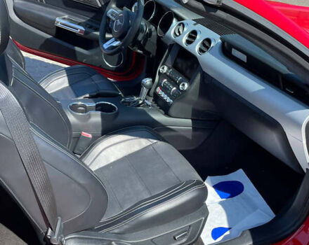 Красный Форд Мустанг, объемом двигателя 2.3 л и пробегом 235 тыс. км за 16900 $, фото 63 на Automoto.ua