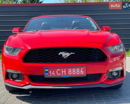 Красный Форд Мустанг, объемом двигателя 2.3 л и пробегом 235 тыс. км за 16900 $, фото 8 на Automoto.ua