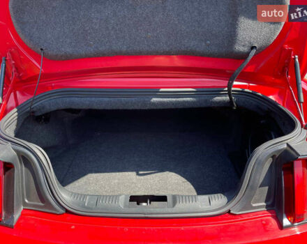 Красный Форд Мустанг, объемом двигателя 2.3 л и пробегом 235 тыс. км за 16900 $, фото 42 на Automoto.ua