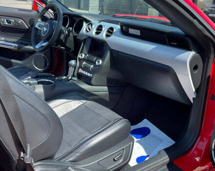 Красный Форд Мустанг, объемом двигателя 2.3 л и пробегом 235 тыс. км за 16900 $, фото 64 на Automoto.ua