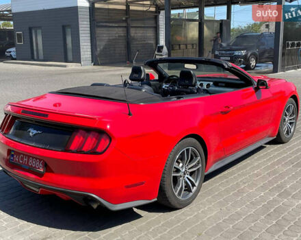 Красный Форд Мустанг, объемом двигателя 2.3 л и пробегом 235 тыс. км за 16900 $, фото 19 на Automoto.ua