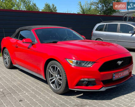 Красный Форд Мустанг, объемом двигателя 2.3 л и пробегом 235 тыс. км за 16900 $, фото 3 на Automoto.ua