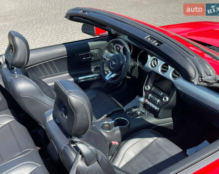 Красный Форд Мустанг, объемом двигателя 2.3 л и пробегом 235 тыс. км за 16900 $, фото 70 на Automoto.ua