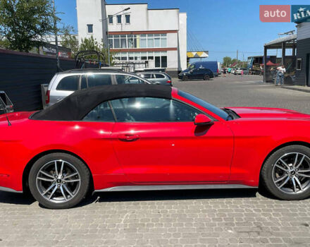 Красный Форд Мустанг, объемом двигателя 2.3 л и пробегом 235 тыс. км за 16900 $, фото 14 на Automoto.ua