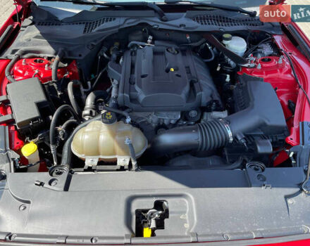 Красный Форд Мустанг, объемом двигателя 2.3 л и пробегом 235 тыс. км за 16900 $, фото 54 на Automoto.ua