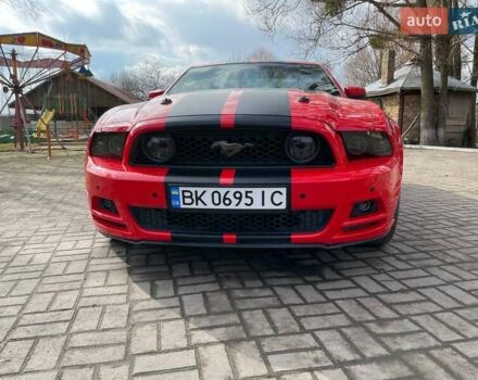 Красный Форд Мустанг, объемом двигателя 5 л и пробегом 76 тыс. км за 23000 $, фото 4 на Automoto.ua