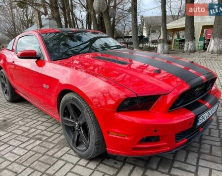 Красный Форд Мустанг, объемом двигателя 5 л и пробегом 76 тыс. км за 23000 $, фото 5 на Automoto.ua