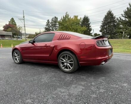 Красный Форд Мустанг, объемом двигателя 5 л и пробегом 87 тыс. км за 6200 $, фото 2 на Automoto.ua