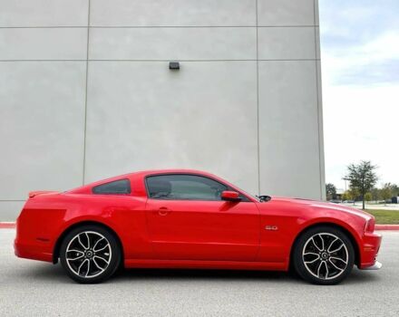 Красный Форд Мустанг, объемом двигателя 5 л и пробегом 81 тыс. км за 8500 $, фото 5 на Automoto.ua