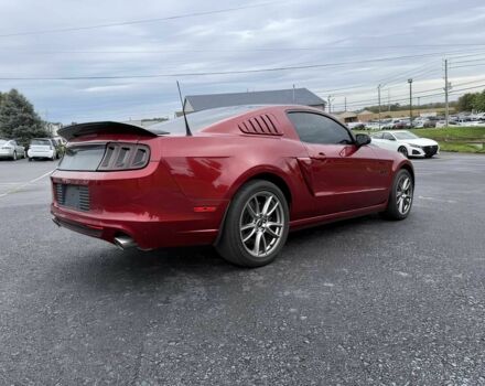 Красный Форд Мустанг, объемом двигателя 5 л и пробегом 87 тыс. км за 6200 $, фото 3 на Automoto.ua