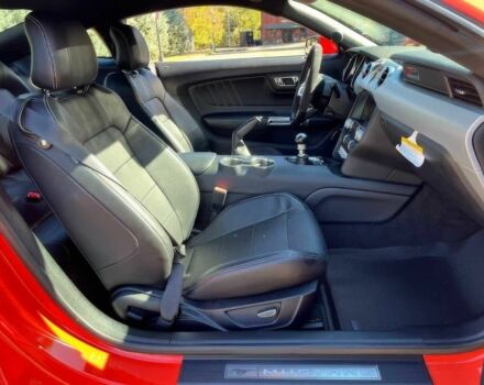 Красный Форд Мустанг, объемом двигателя 5 л и пробегом 80 тыс. км за 5900 $, фото 8 на Automoto.ua