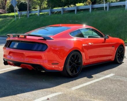 Красный Форд Мустанг, объемом двигателя 5 л и пробегом 80 тыс. км за 5900 $, фото 5 на Automoto.ua