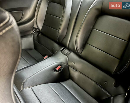 Красный Форд Мустанг, объемом двигателя 2.3 л и пробегом 175 тыс. км за 17500 $, фото 23 на Automoto.ua