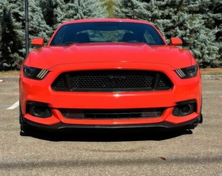 Красный Форд Мустанг, объемом двигателя 5 л и пробегом 80 тыс. км за 5900 $, фото 1 на Automoto.ua