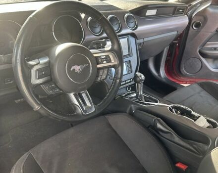 Червоний Форд Мустанг, об'ємом двигуна 2.3 л та пробігом 138 тис. км за 14000 $, фото 5 на Automoto.ua