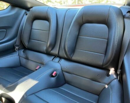 Красный Форд Мустанг, объемом двигателя 5 л и пробегом 80 тыс. км за 5900 $, фото 10 на Automoto.ua