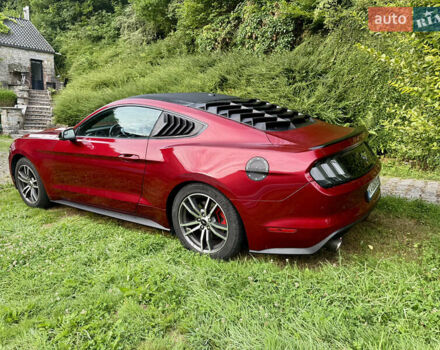 Красный Форд Мустанг, объемом двигателя 2.26 л и пробегом 152 тыс. км за 18856 $, фото 9 на Automoto.ua