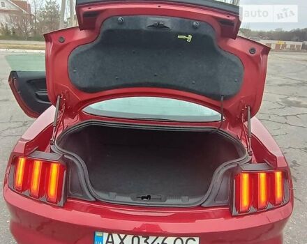 Червоний Форд Мустанг, об'ємом двигуна 2.3 л та пробігом 63 тис. км за 17800 $, фото 24 на Automoto.ua