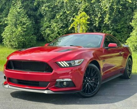 Красный Форд Мустанг, объемом двигателя 5 л и пробегом 80 тыс. км за 10990 $, фото 2 на Automoto.ua