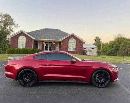 Червоний Форд Мустанг, об'ємом двигуна 5 л та пробігом 119 тис. км за 9500 $, фото 4 на Automoto.ua