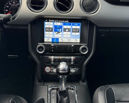 Красный Форд Мустанг, объемом двигателя 2.26 л и пробегом 169 тыс. км за 13900 $, фото 25 на Automoto.ua