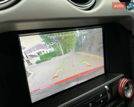 Красный Форд Мустанг, объемом двигателя 2.3 л и пробегом 175 тыс. км за 17500 $, фото 31 на Automoto.ua