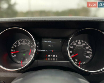 Красный Форд Мустанг, объемом двигателя 2.26 л и пробегом 170 тыс. км за 14500 $, фото 22 на Automoto.ua