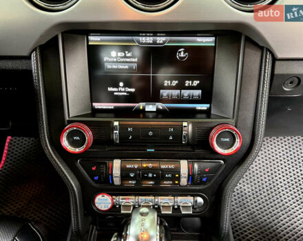 Красный Форд Мустанг, объемом двигателя 2.3 л и пробегом 175 тыс. км за 17500 $, фото 18 на Automoto.ua